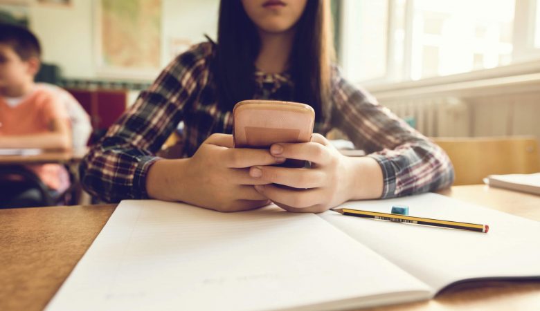 Uso de celular na escola