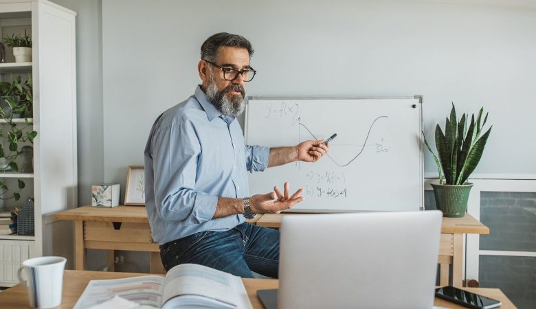 Qual a importância e como organizar o orçamento escolar anual?
