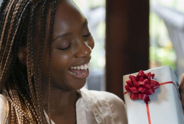 BRINDES PARA DIA DAS MÃES: VEJA AS MELHORES IDEIAS PARA PRESENTEAR AS FUNCIONÁRIAS