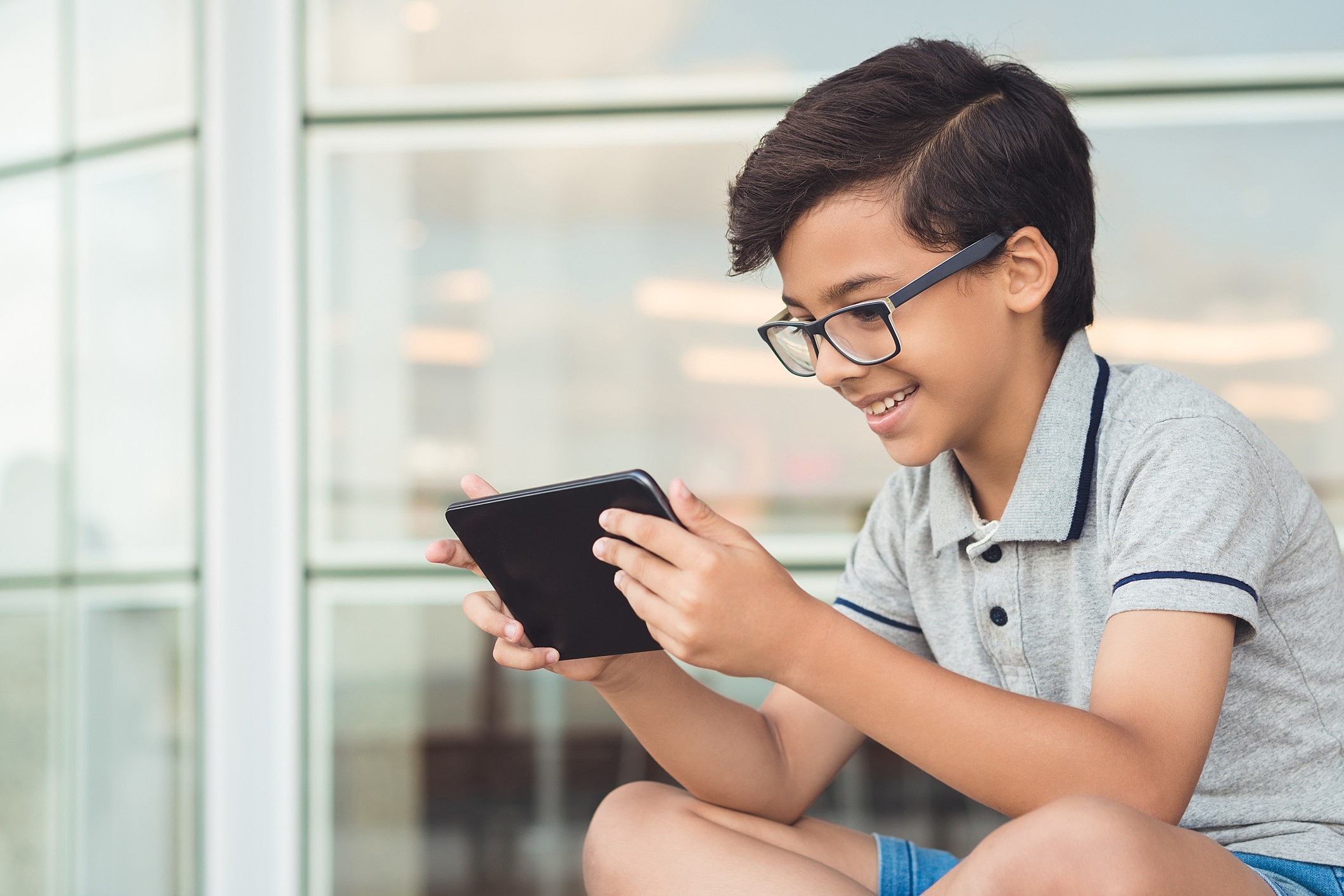 Qual a importância da educação midiática e como aplicá-la na escola?