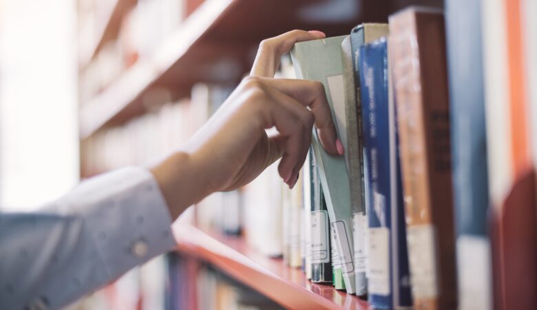 Livros sobre gestão escolar essenciais
