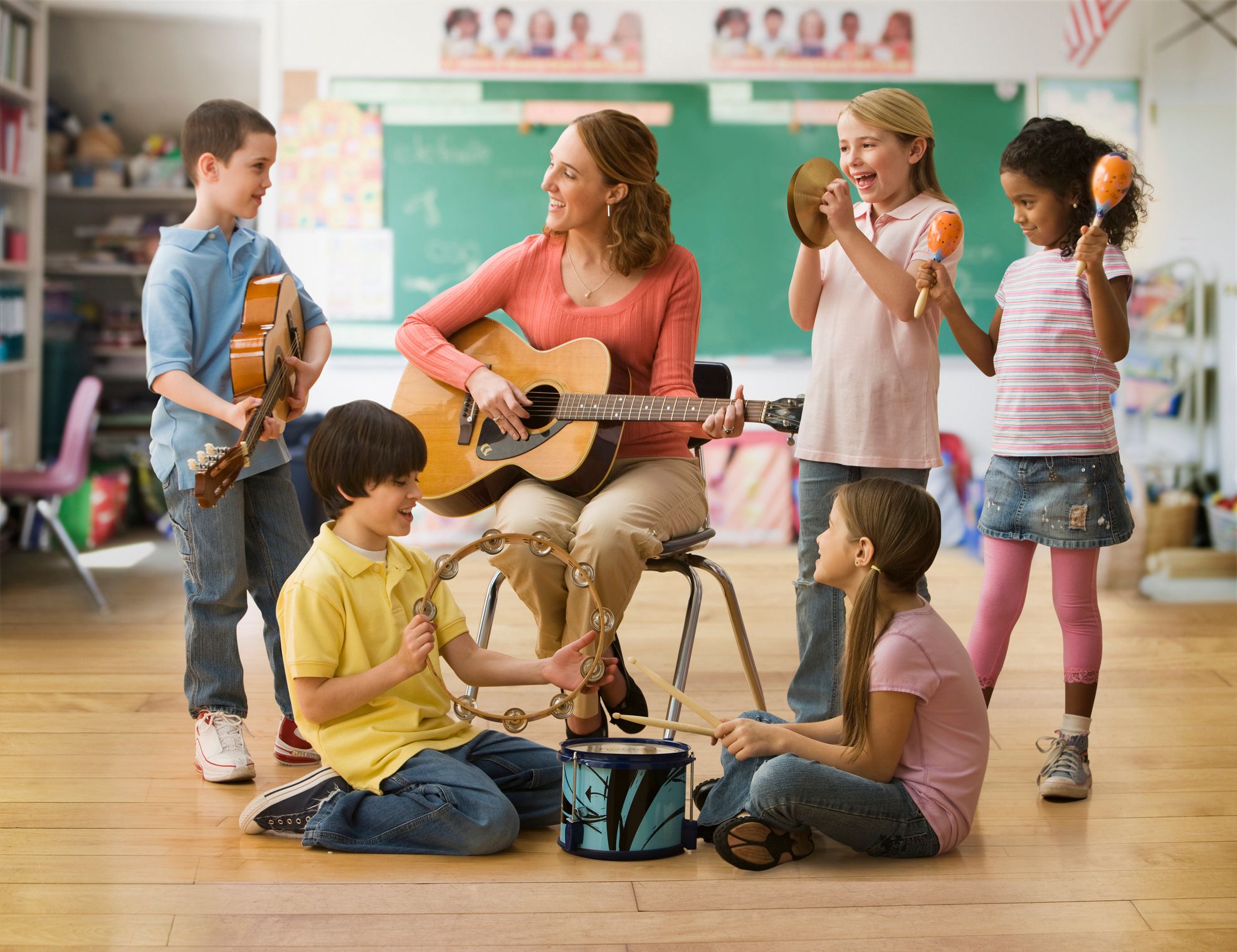 Música na educação infantil: 4 dicas para usar em sala de aula - Blog ...