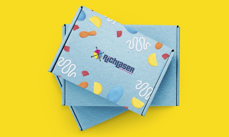 caixa cartonada personalizada